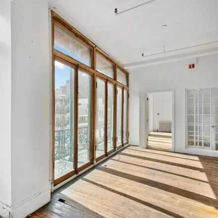 Buy this studio apartment on Little Singer Building in 561 Broadway, New York