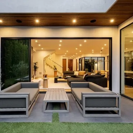 Image 9 - 5010 Cedros Avenue, Los Angeles, CA 91403, USA - House for rent