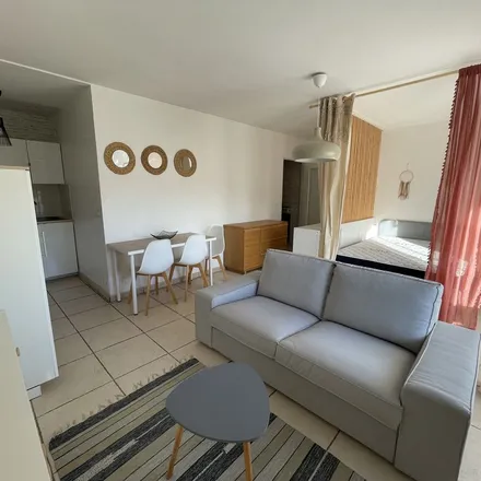 Rent this 1 bed apartment on 2b Place Pasteur in 83390 Cuers, France