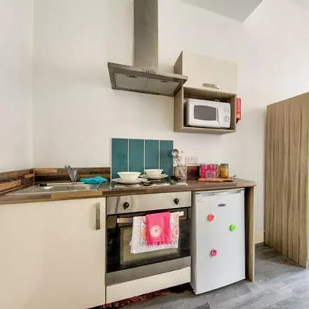 Image 2 - St Andrew's Court Student Accommodation, London Lane, Glasgow, G1 5PB, United Kingdom - Apartment for rent