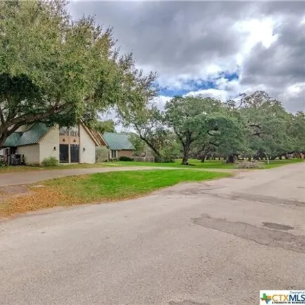 Image 2 - 936 Gilbert Street, Edna, TX 77957, USA - House for sale