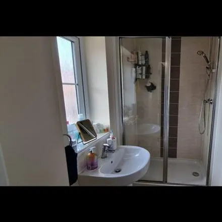 Image 6 - Spire Heights, Chesterfield, S40 4TG, United Kingdom - House for rent