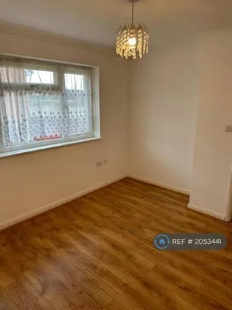 Image 5 - Rye Field, London, BR5 4PA, United Kingdom - Townhouse for rent