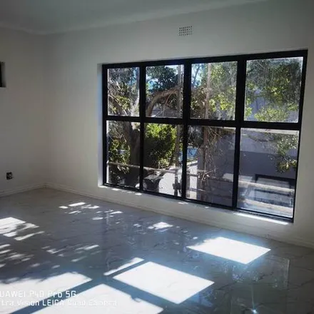 Image 4 - Fountain Road, Bergvliet, Western Cape, 7945, South Africa - Apartment for rent