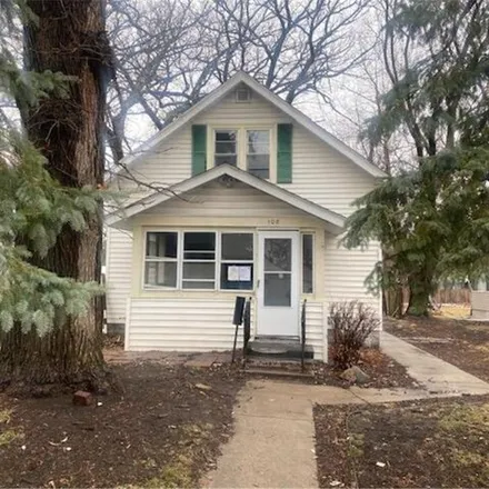 Buy this 3 bed house on 148 Weaver Street in Mankato, MN 56001