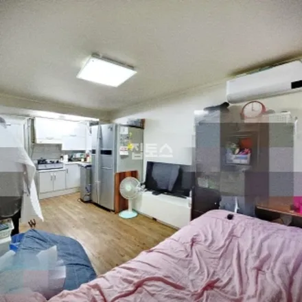 Image 2 - 서울특별시 강남구 신사동 556-15 - Apartment for rent
