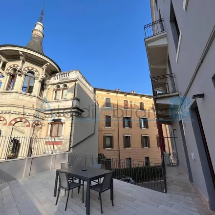 Image 4 - Viale Gabriele D'Annunzio 3a, 37126 Verona VR, Italy - Apartment for rent