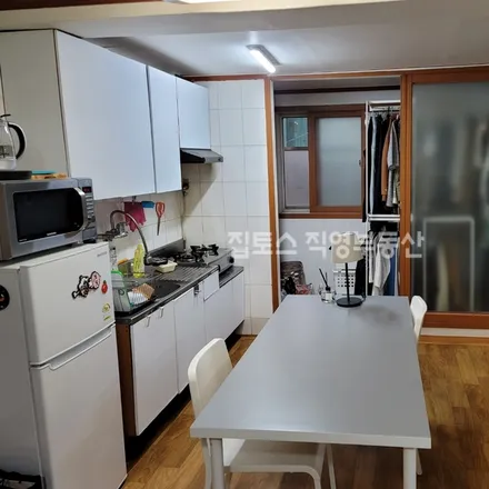 Rent this 2 bed apartment on 서울특별시 마포구 상수동 143-15