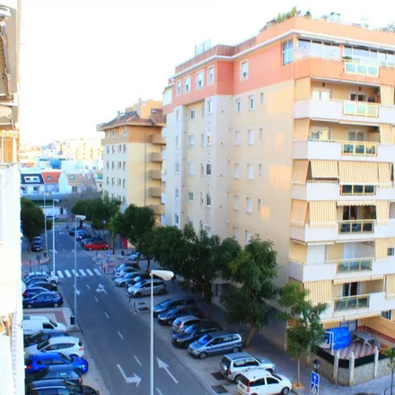 Image 8 - Av. Condes de San Isidro - Lepanto, Avenida Condes de San Isidro, 29640 Fuengirola, Spain - Apartment for rent