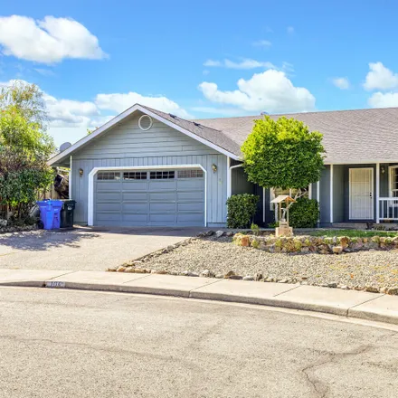 Buy this 3 bed house on 104 Sweetbriar Circle in Grants Pass, OR 97527