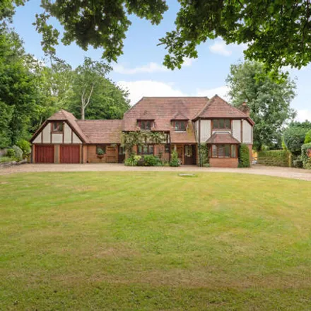 Buy this 5 bed house on Cob Farm in Alton Lane, Four Marks
