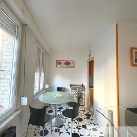 Image 2 - 7 Rue Léon Blum, 80000 Amiens, France - Apartment for rent