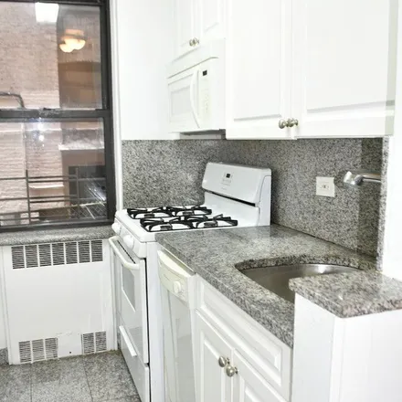 Rent this 2 bed apartment on 205 Pinehurst Avenue in New York, NY 10033