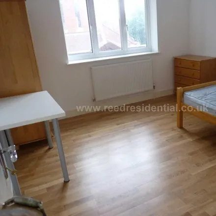 Image 4 - 35 Exeter Road, Selly Oak, B29 6EX, United Kingdom - Apartment for rent