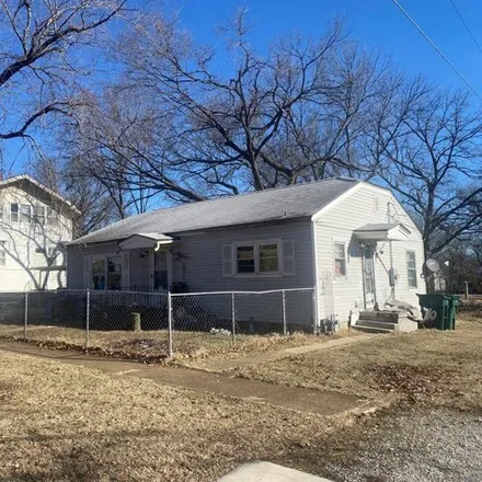 Image 4 - 704 South 15th Street, Winway, Parsons, KS 67357, USA - House for sale