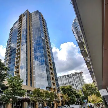 Buy this 1 bed condo on 3570 South Bond Avenue in Portland, OR 97239