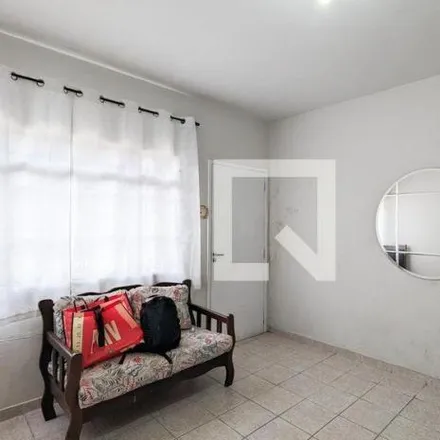 Buy this 2 bed house on Rua Nossa Senhora de Lourdes in Alves Dias, São Bernardo do Campo - SP
