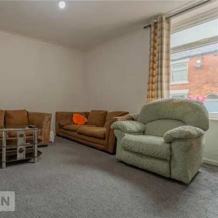 Image 4 - Chaseley Road, Rochdale, OL12 6QF, United Kingdom - Townhouse for sale