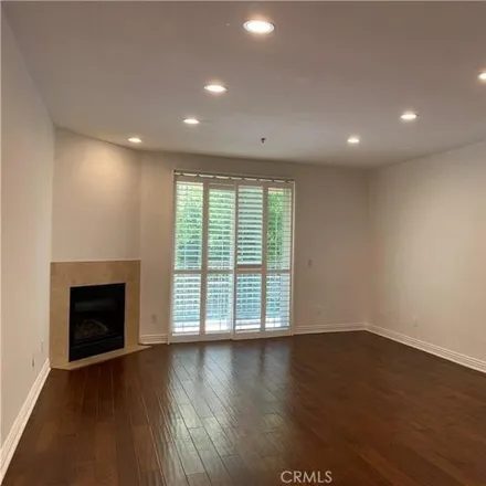 Image 5 - 5162 Maplewood Avenue, Los Angeles, CA 90004, USA - Condo for sale