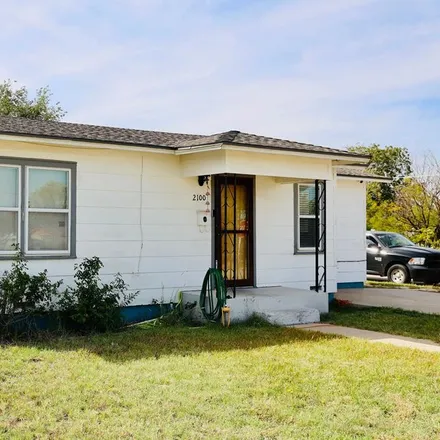 Rent this 3 bed house on 2099 Johnson Street in Big Spring, TX 79720