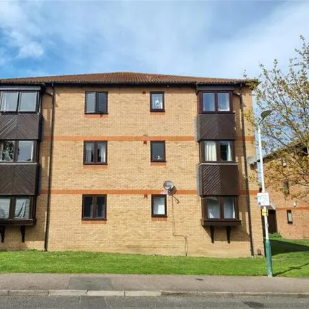 Rent this 1 bed apartment on Ayloffs Walk in London, RM11 2RD