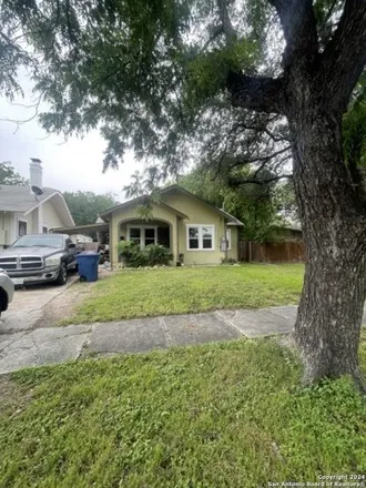 Rent this 2 bed house on 690 West Gramercy Place in San Antonio, TX 78212