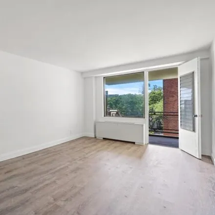 Buy this studio apartment on 4901 Henry Hudson Parkway West in New York, NY 10471