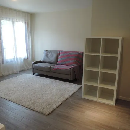 Rent this 1 bed apartment on 8 Route 128 in 91190 Gif-sur-Yvette, France