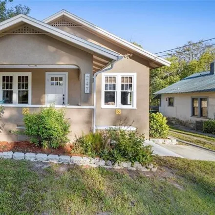 Rent this 3 bed house on 247 North Adelle Avenue in DeLand, FL 32720