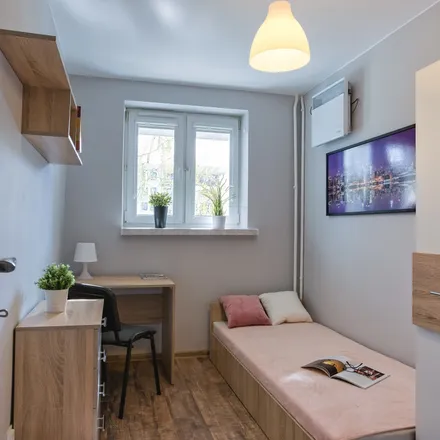Rent this 7 bed room on Łukowska in Łukowska 2, 04-113 Warsaw