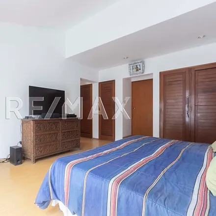 Buy this studio apartment on Nicolás de Pierola Avenue 103 in Lima, Lima Metropolitan Area 15001