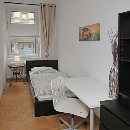 Rent this 4 bed room on Körnerstraße 2 in 13585 Berlin, Germany