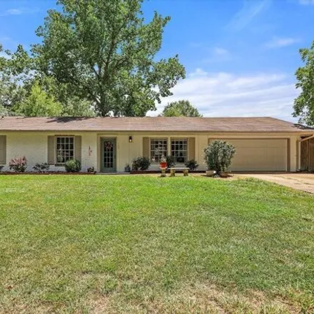 Buy this 4 bed house on 159 Twin Oaks Dr in Madison, Mississippi