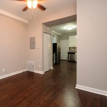 Image 7 - 2014 West McLean Avenue, Chicago, IL 60647, USA - House for rent