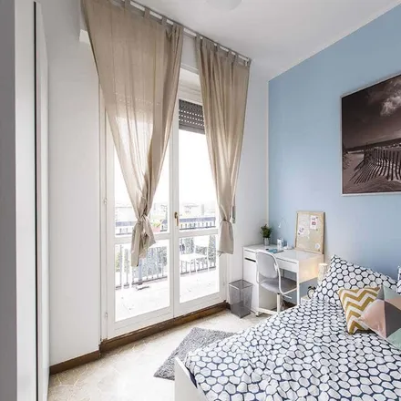 Rent this 5 bed room on Via dei Mandorli in 39, 20094 Corsico MI