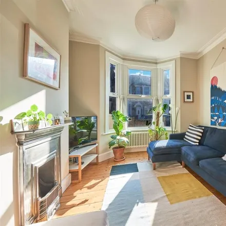 Rent this 3 bed townhouse on Radlix Road in London, E10 7BD