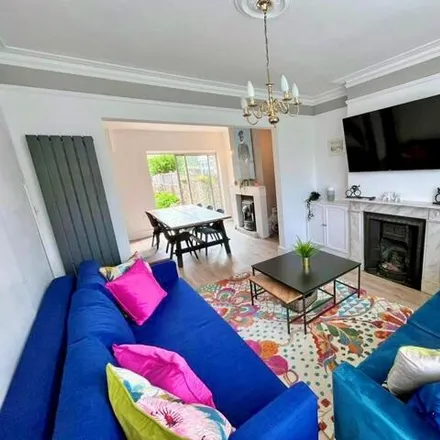 Rent this 3 bed townhouse on St Leonard's Road in Windsor, SL4 3DR