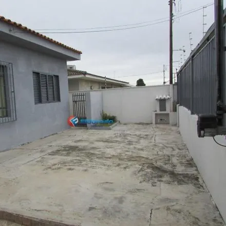 Rent this 3 bed house on Rua Primo Ângelo Marson in Vila do Sol, Sumaré - SP