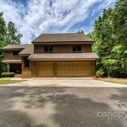 Buy this 4 bed house on 2699 Lookout Lane in Darby Acres, Charlotte