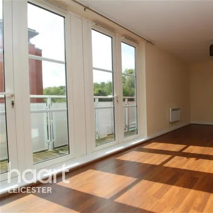 Rent this 2 bed apartment on Quainton Road in Leicester, LE2 7AT