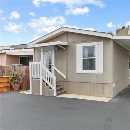 Buy this 2 bed house on 1660 Whittier Avenue in Costa Mesa, CA 92627
