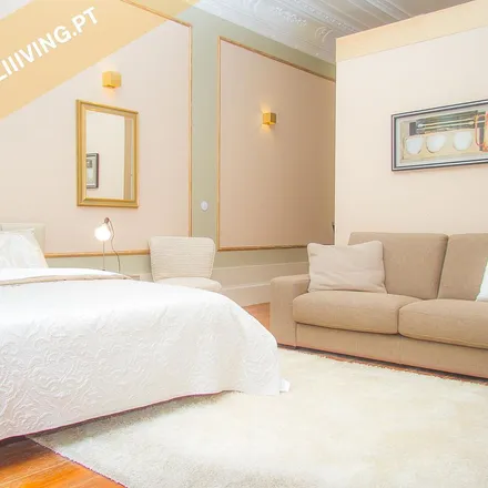 Rent this 3 bed apartment on EX-DREMN in Rua Formosa, 4000-254 Porto
