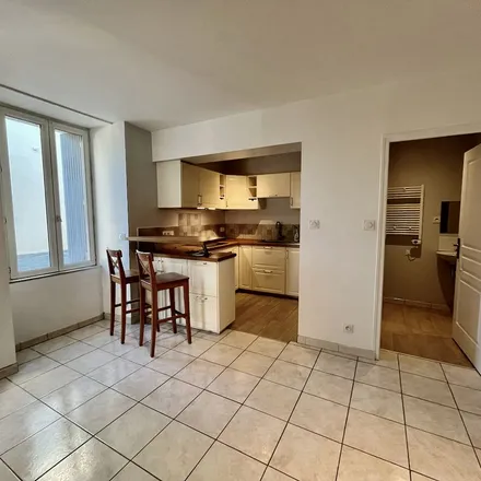 Rent this 2 bed apartment on 1 Rue du Rocher in 47260 Laparade, France