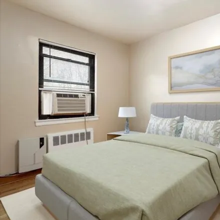 Image 5 - 219-82 75th Avenue, New York, NY 11364, USA - Apartment for sale