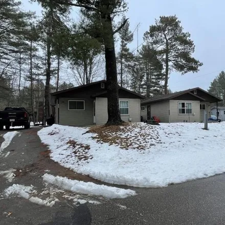 Image 1 - 581 North Dyer Park, Eagle River, WI 54521, USA - House for sale