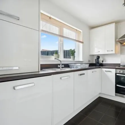 Image 6 - Lochy Rise, Dunfermline, KY11 8XP, United Kingdom - Duplex for sale