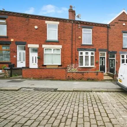 Buy this 3 bed townhouse on Highfield Road in Bolton, BL1 6EJ