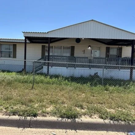 Buy this studio apartment on 1545 West Montgomery Avenue in Midland, TX 79701