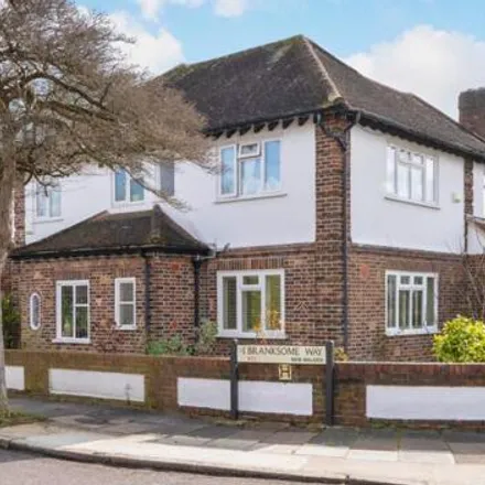Buy this 5 bed house on Branksome Way in London, KT3 3AX