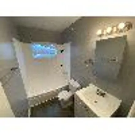 Image 4 - 1227 Crystal Court, Long Beach, CA 90813, USA - Apartment for rent
